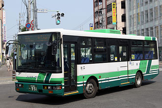 〔旭川２００か９５１〕　日産ディーゼルＫＣ－ＲＭ２１１ＧＡＮ（１９９９年）