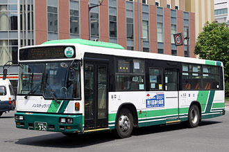 〔旭川２００か９５２〕　日産ディーゼルＫＣ－ＵＡ４６０ＨＡＮ（２０００年）