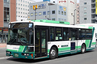 〔旭川２００か９７７〕　日産ディーゼルＫＬ－ＵＡ２７２ＫＡＭ（２００３年）