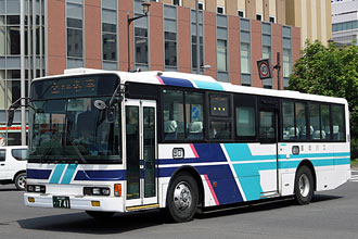 〔旭川２００か７４１〕　三菱ふそうＫＣ－ＭＰ７１７Ｍ（１９９７年）