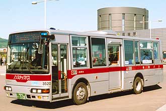 〔３５２０〕　三菱ふそうＰＡ－ＭＫ２７ＦＨ（２００６年）