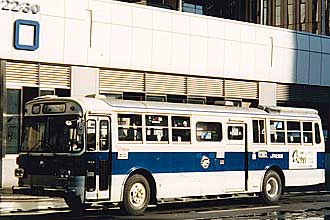〔５３７－８５０４〕　日野ＲＣ３２１Ｐ（１９７８年）