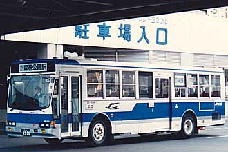 〔５２１－７５７４〕　いすずＰ－ＬＶ２１４Ｎ（１９８７年）
