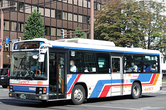 〔札幌２００か５５２１〕　いすゞＰＪ－ＬＶ２３４Ｌ１（２００７年）