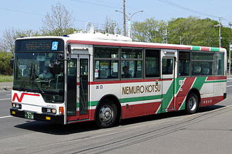 〔釧路２００か２１４〕