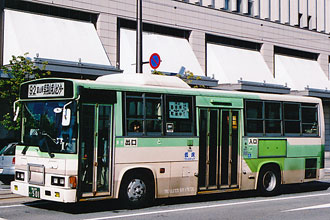 〔富山２３０あ５０１〕　日野ＫＫ－ＲＪ１ＪＪＨＫ（１９９９年）