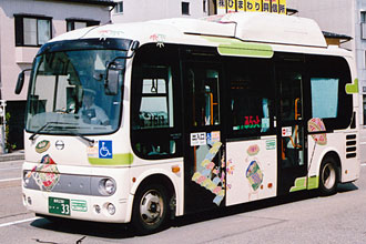 〔金沢２３０い３３〕