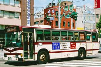 〔福井２２か１３００〕