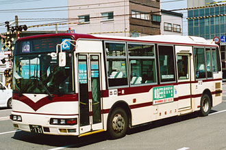 〔福井２００か１２１〕　三菱ふそうＫＫ－ＭＪ２６ＨＦ（２００１年）