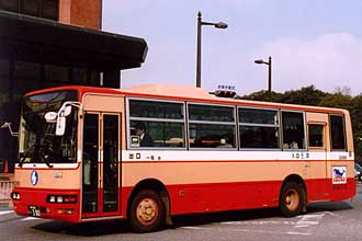 〔２２９５６〕　三菱ふそうＫＫ－ＭＫ２３ＨＪ（２０００年）