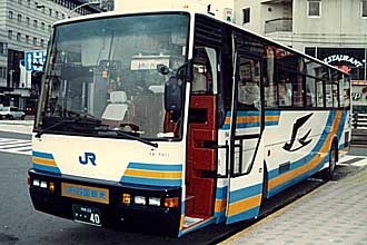 〔６４１－８９０３〕　いすずＰ－ＬＶ７１９Ｒ（１９８８年）