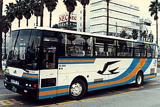 〔６４１－８９０３〕　いすずＰ－ＬＶ７１９Ｒ（１９８８年）