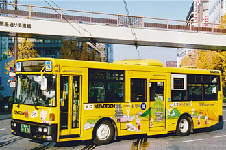 〔熊本２００か３２６〕　日産ディーゼルＫＫ－ＲＭ２５２ＧＡＮ（２００４年）