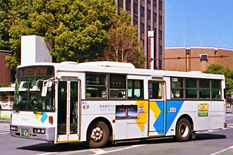 〔熊本２００か８６５〕　日産ディーゼルＫＣ－ＵＡ４４０ＫＳＮ（１９９７年）