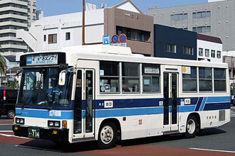 〔宮崎２２か７１４〕　いすゞＰ－ＬＲ３１２Ｊ（１９８６年）