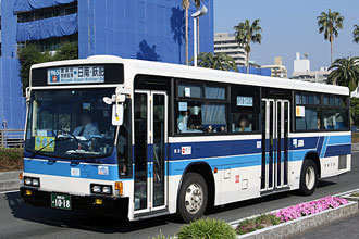 〔宮崎２２か１０１８〕　いすゞＵ－ＬＶ２２４Ｍ（１９９３年）