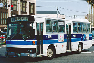 〔宮崎２２か６５１〕　三菱ふそうＰ－ＭＫ１１６Ｊ（１９８５年）