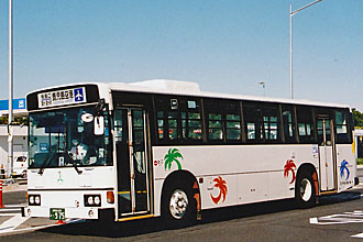 〔鹿児島２００か９７５〕　日野Ｕ－ＨＴ２ＭＭＡＡ（１９９５年）