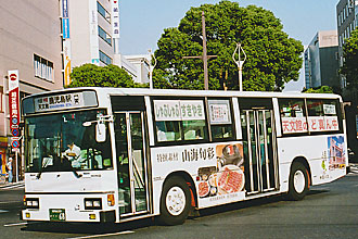 〔鹿児島２２き６８〕　日野ＫＣ－ＨＵ２ＭＭＣＡ（２０００年）