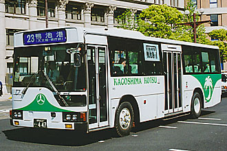 〔鹿児島２２き４４７〕　三菱ふそうＵ－ＭＰ６１８Ｍ（１９９１年）