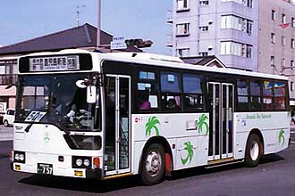 〔鹿児島２００か７５７〕　三菱ふそうＵ－ＭＰ２１８Ｍ（１９９５年）