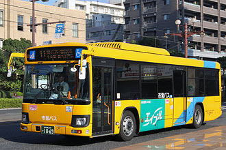 〔鹿児島２００か１８６９〕　いすゞＱＤＧ－ＬＶ２９０Ｎ１（２０１７年）