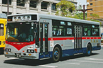 〔鹿児島２２き２１０〕　いすゞＰ－ＬＶ２１４Ｍ（１９８９年）