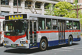 〔鹿児島２２き５１４〕　いすゞＵ－ＬＶ２１８Ｍ（１９９２年）