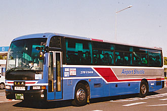 〔鹿児島２００か６０〕　いすゞＫＣ－ＬＶ７８１Ｒ１（２０００年）