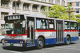 〔鹿児島２２き８〕　日野Ｐ－ＨＵ２３５ＢＡ（１９８８年）