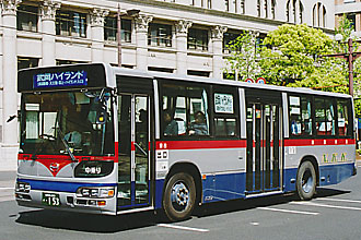 〔鹿児島２００か１５３〕　日野ＫＬ－ＨＵ２ＰＭＥＡ（２００１年）