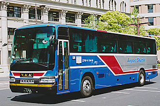 〔鹿児島２００か１５５〕　日野ＫＬ－ＲＵ４ＦＳＥＡ（２００１年）