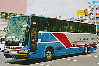 〔鹿児島２００か５００〕　日野ＫＬ－ＲＵ１ＦＳＥＡ（２００５年）