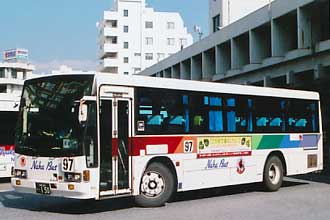 〔沖縄２００か１５０〕　いすゞＵ－ＬＶ３２４Ｌ（１９９３年）