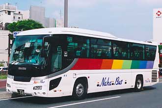 〔沖縄２３０あ５０３〕　いすゞＡＤＧ－ＲＵ１ＥＳＡＪ（２００５年）