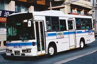 〔沖縄２００か６１９〕　日産ディーゼルＫＣ－ＲＭ２１１ＧＳＮ（１９９７年）