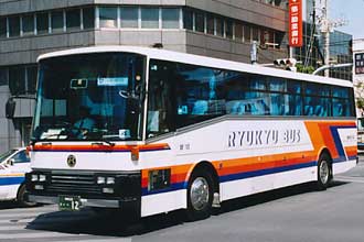 〔沖縄２２き１２〕　日産ディーゼルＰ－ＲＡ５３ＴＥ（１９８８年）