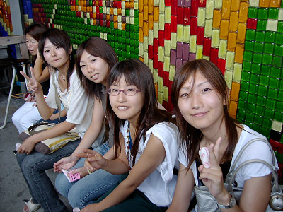 �����K���X���ɃR�b�v����̌����ɗ��܂�����