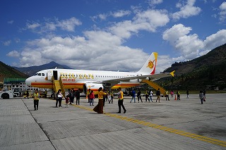 B3-700