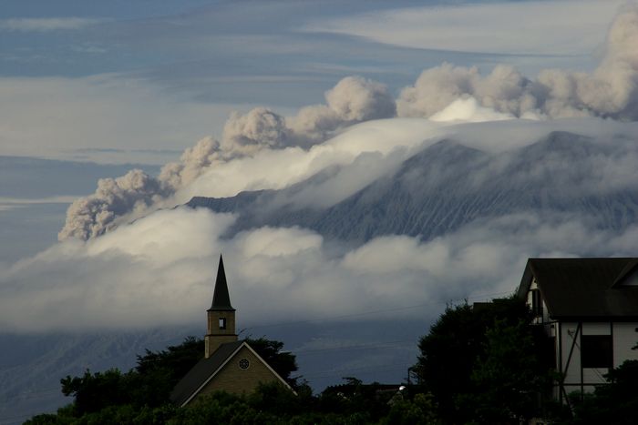 桜島と面白い雲（噴煙）