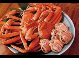 ズワイカニと香箱カニのコースの写真