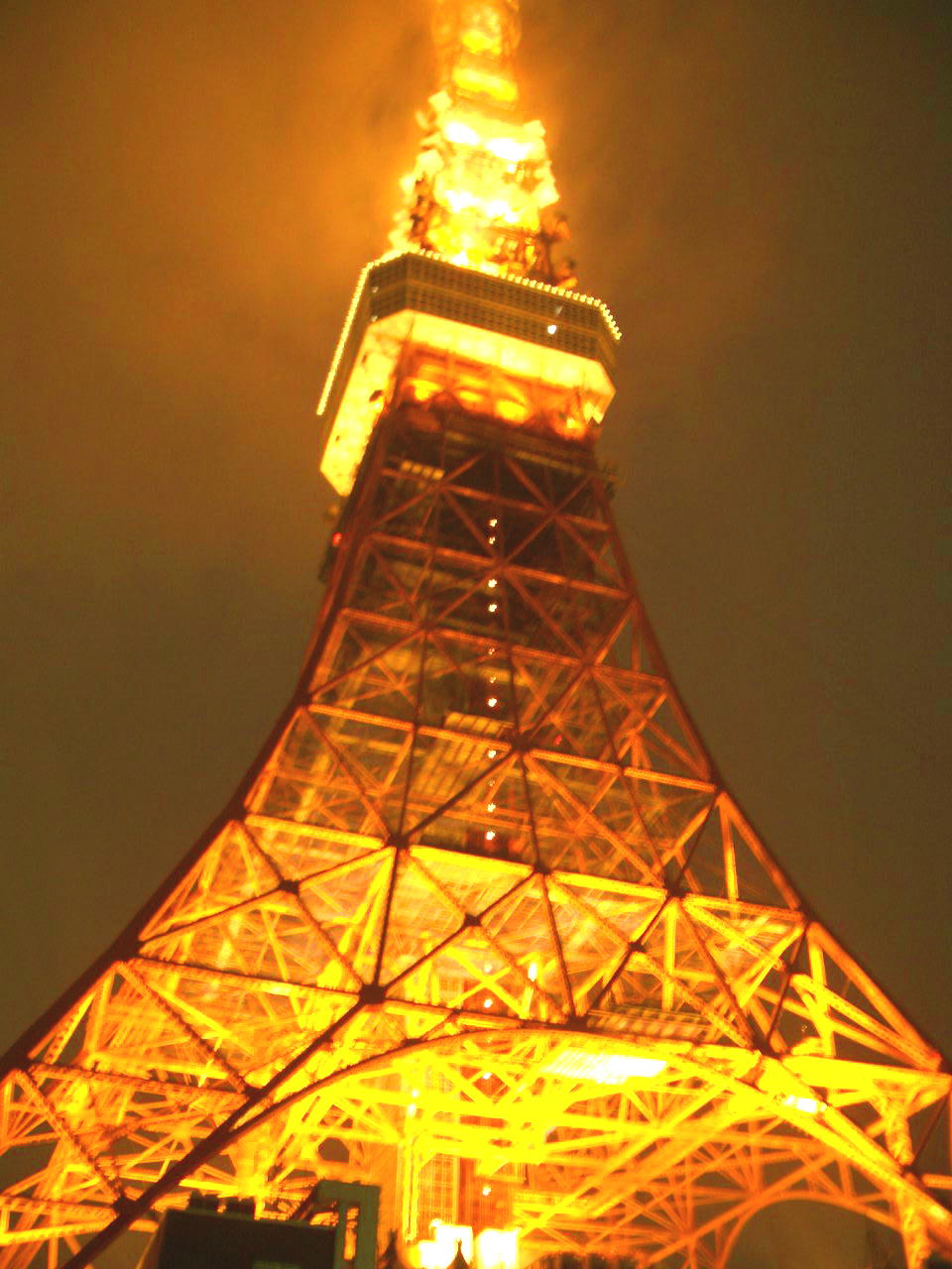 ���y�[�W�F�T�|���̂S�i���a�̃V���{�������^���[�j