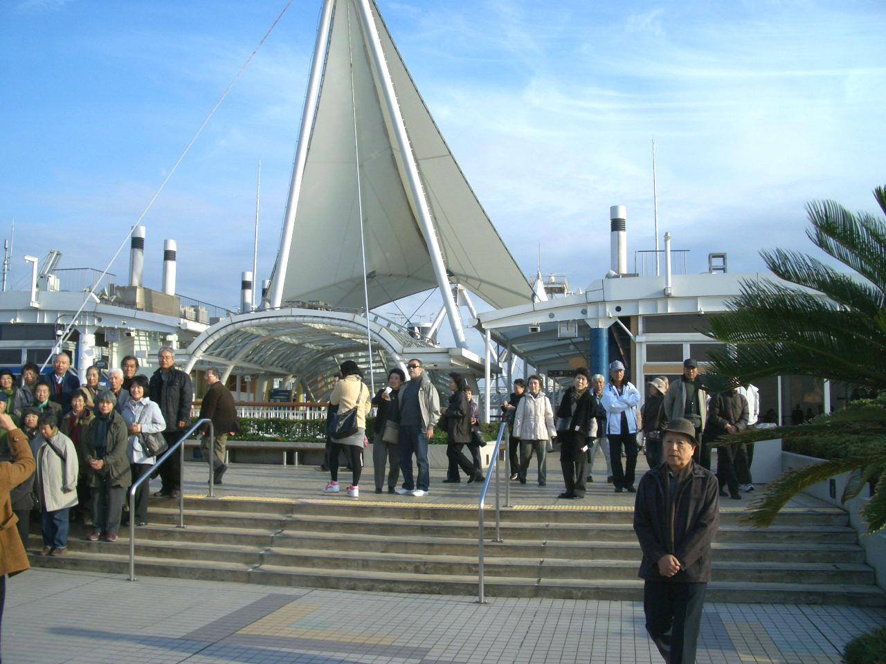 ���y�[�W�F�V�|���̂Q�i�A�N�A���C���E�C�ق���j