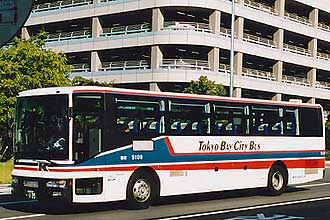 〔５１０９〕　いすずＫＬ－ＬＶ７８１Ｒ２（２００１年）