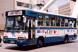 〔Ｃ１０５〕　いすゞＰ－ＬＲ３１２Ｊ（１９８８年）
