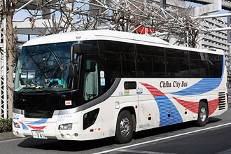 〔Ｃ３４１〕　いすゞＰＫＧ－ＲＵ１ＥＳＡＪ（２００７年）