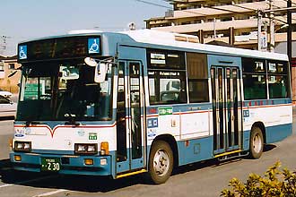 〔１１４０〕　いすゞＫＣ－ＬＲ３３３Ｊ（１９９９年）
