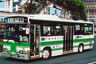 〔１１１１〕　日野ＫＫ－ＲＪ１ＪＪＨＫ（２００２年）