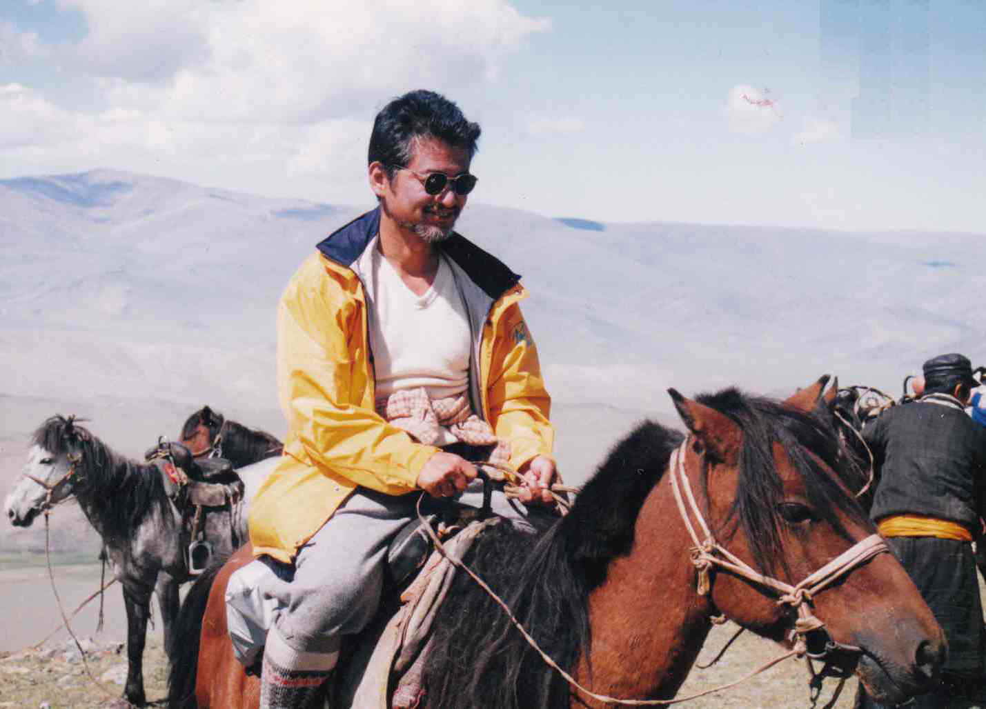 モンゴル・ツァスト峰に向かうM君